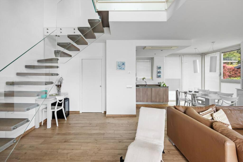 Residenza Simona Apartamento Mezzegra Exterior foto
