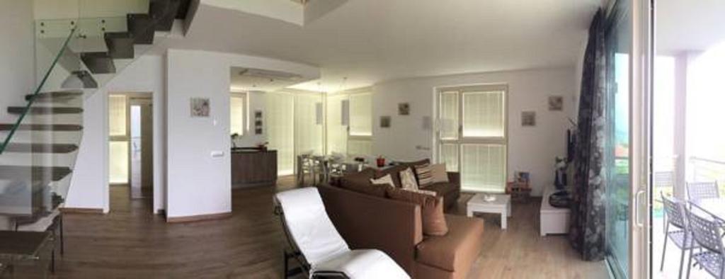Residenza Simona Apartamento Mezzegra Exterior foto