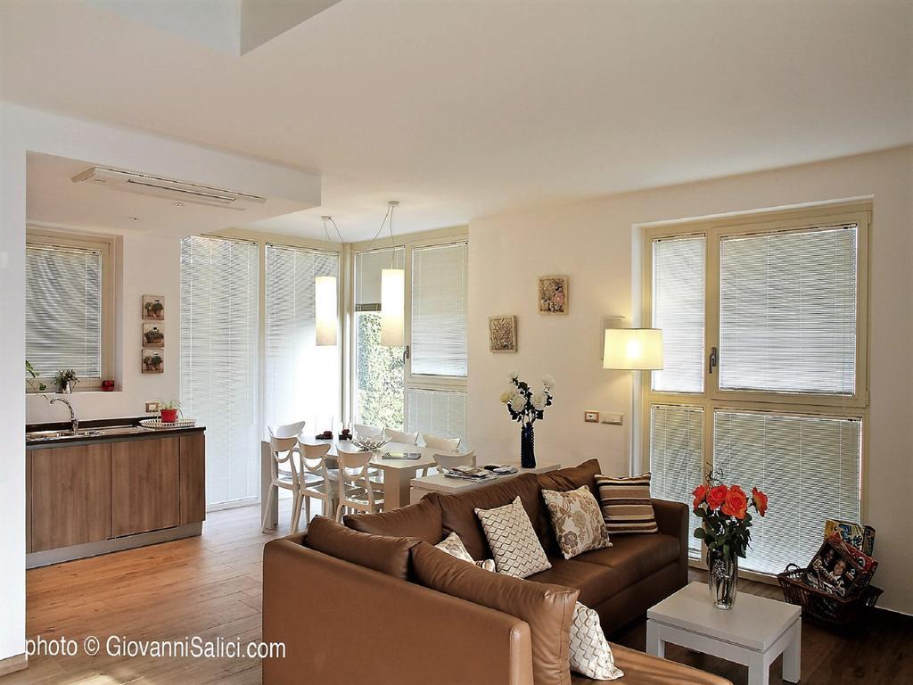 Residenza Simona Apartamento Mezzegra Exterior foto