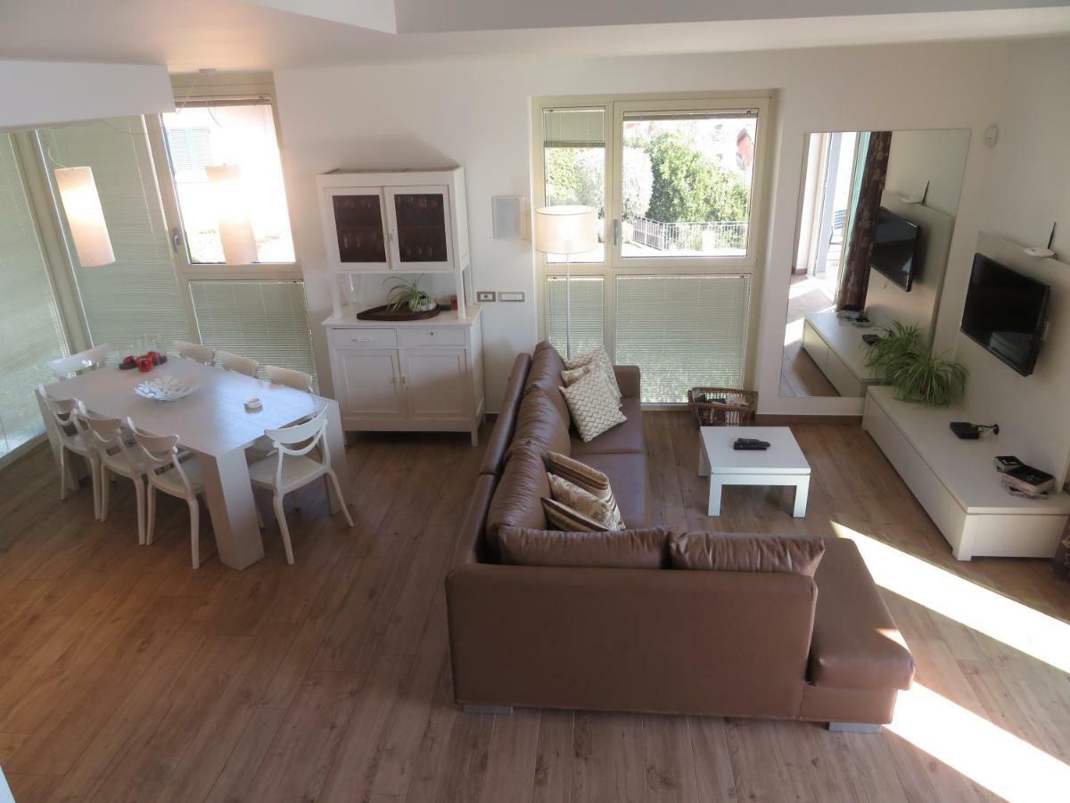 Residenza Simona Apartamento Mezzegra Exterior foto