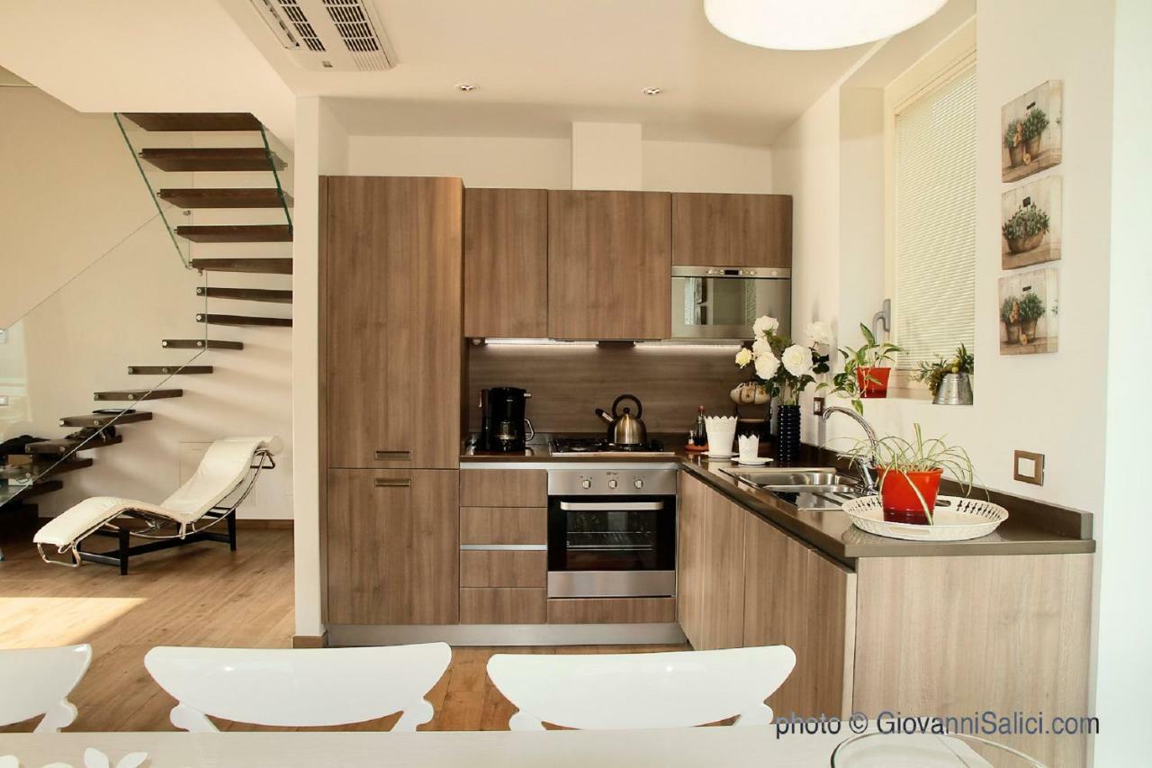 Residenza Simona Apartamento Mezzegra Exterior foto